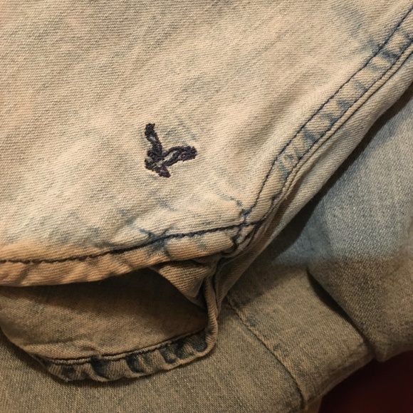 American Eagle Outfitters Washed-Out  Denim Shirt - Picture 5 of 6